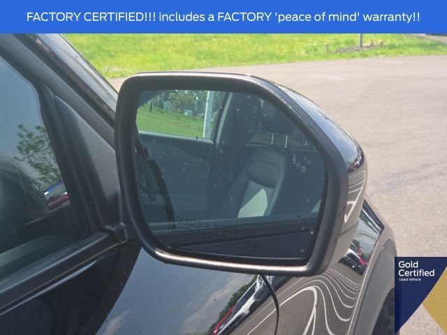 Certified 2024 Ford Explorer XLT w/ Equipment Group 202A AWD/4WD image 8