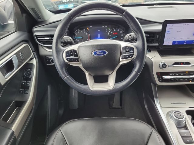 Certified 2023 Ford Explorer XLT w/ Equipment Group 202A RWD image 22