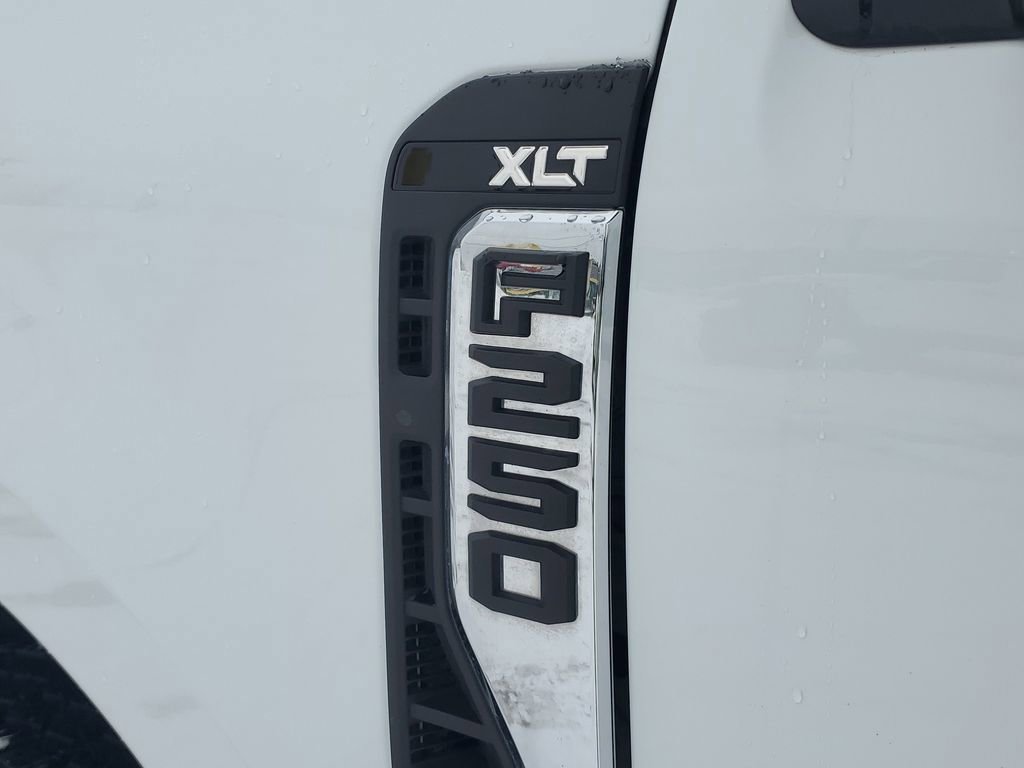 Certified 2025 Ford F250 XLT image 8