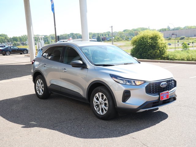 Certified 2023 Ford Escape Active AWD/4WD image 3