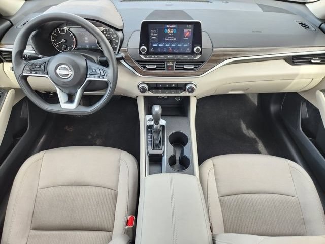 Used 2025 Nissan Altima 2.5 SV FWD image 26