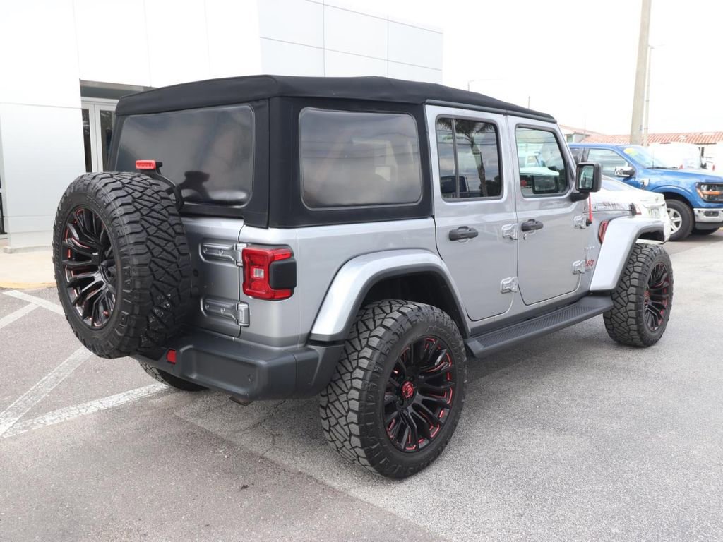 Used 2021 Jeep Wrangler Unlimited Sahara AWD/4WD image 5