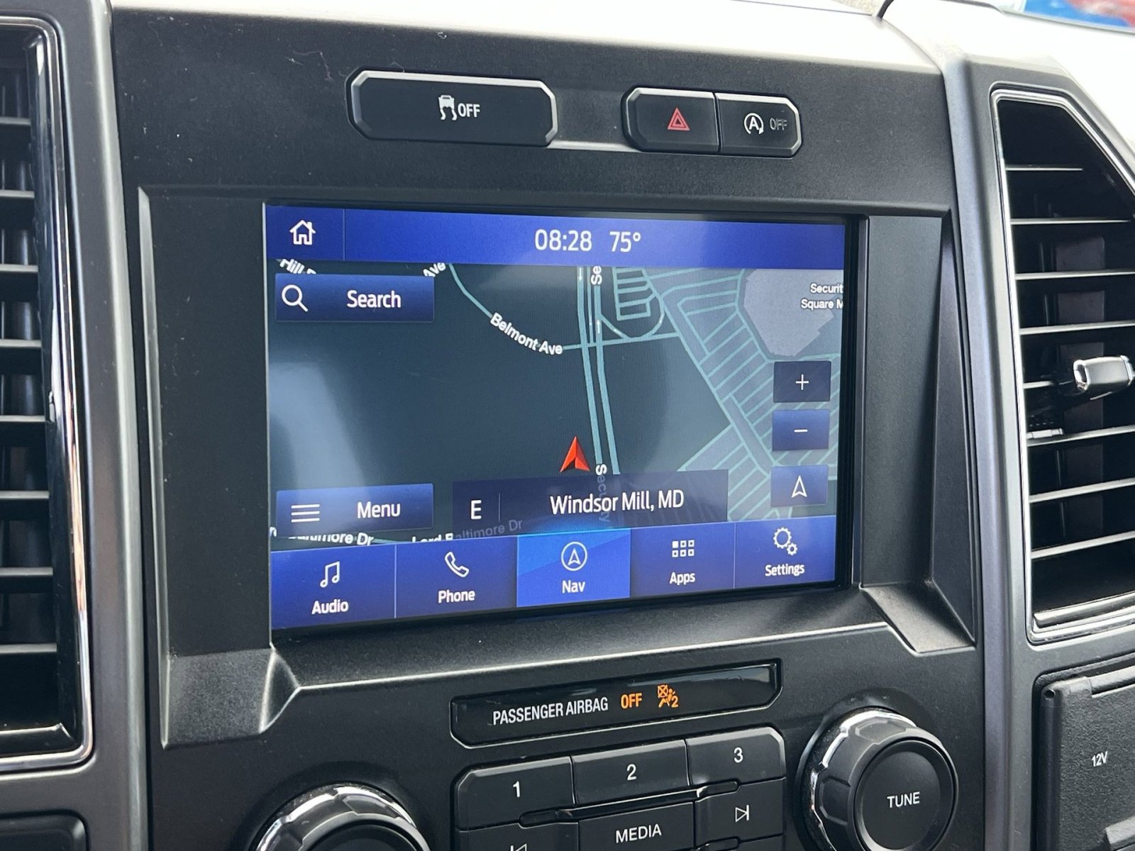 Certified 2019 Ford F150 XLT w/ Equipment Group 302A Luxury AWD/4WD image 28