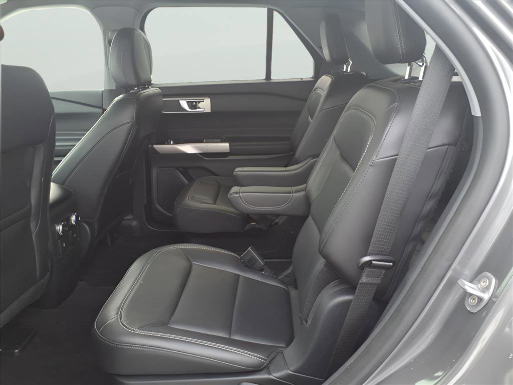 Certified 2023 Ford Explorer XLT w/ Equipment Group 202A image 9