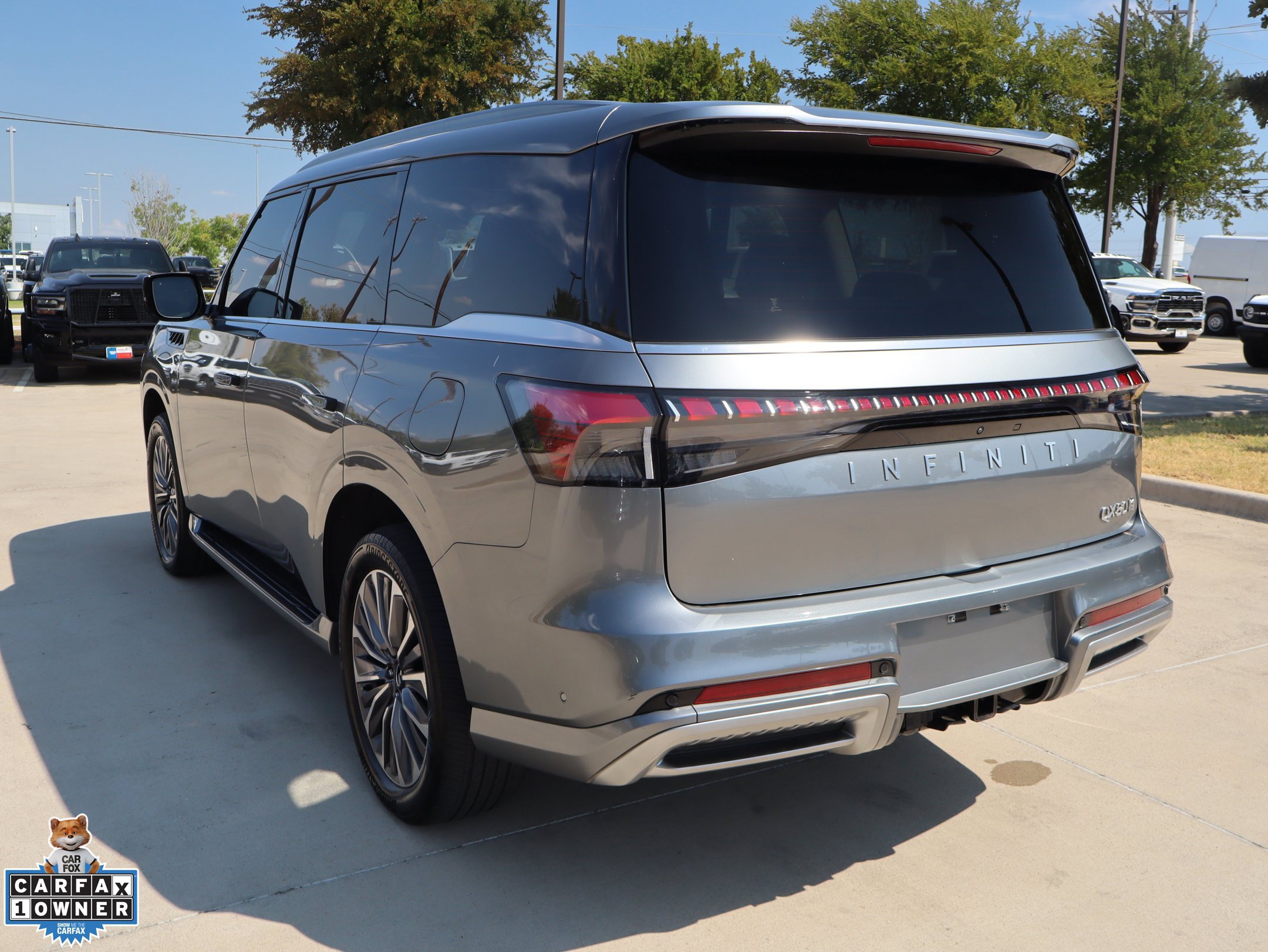 Used 2025 INFINITI QX80 Sensory AWD/4WD image 6