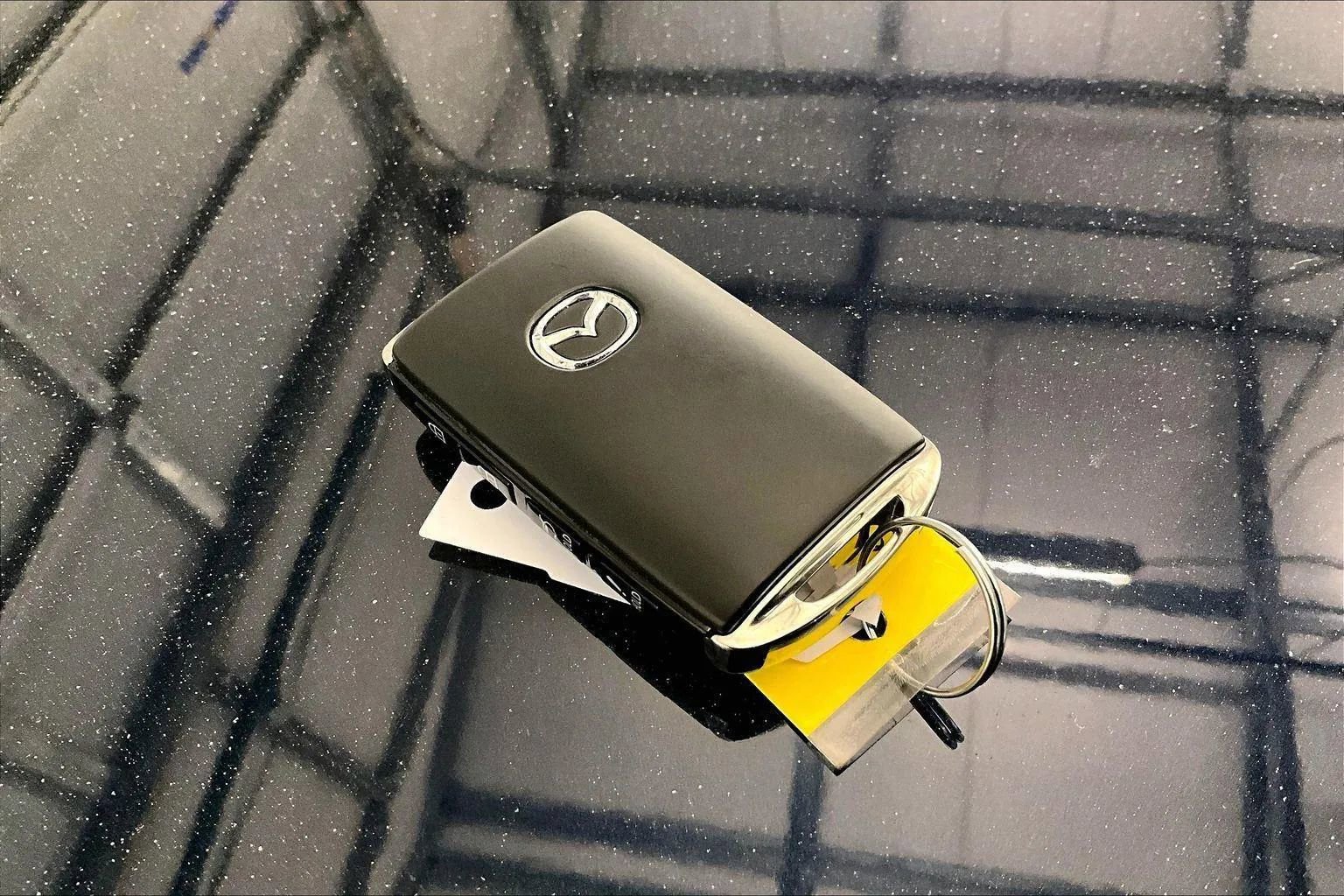 Used 2026 MAZDA CX-90 3.3 Turbo w/ Select Package image 9