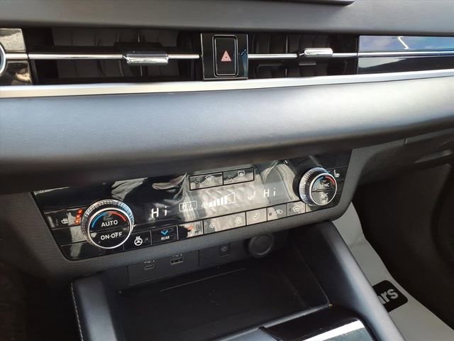 Used 2023 Mitsubishi Outlander SEL image 25