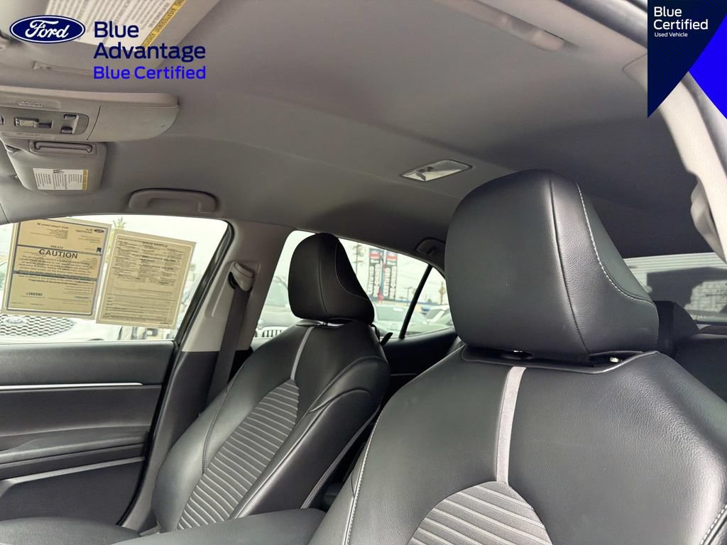 Used 2023 Toyota Camry SE FWD image 18