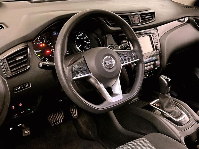 Used 2020 Nissan Rogue Sport SV AWD/4WD image 12