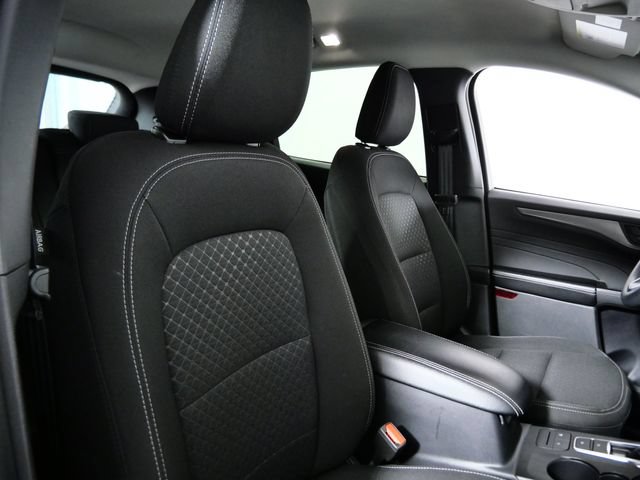 Certified 2025 Ford Escape Active AWD/4WD image 10