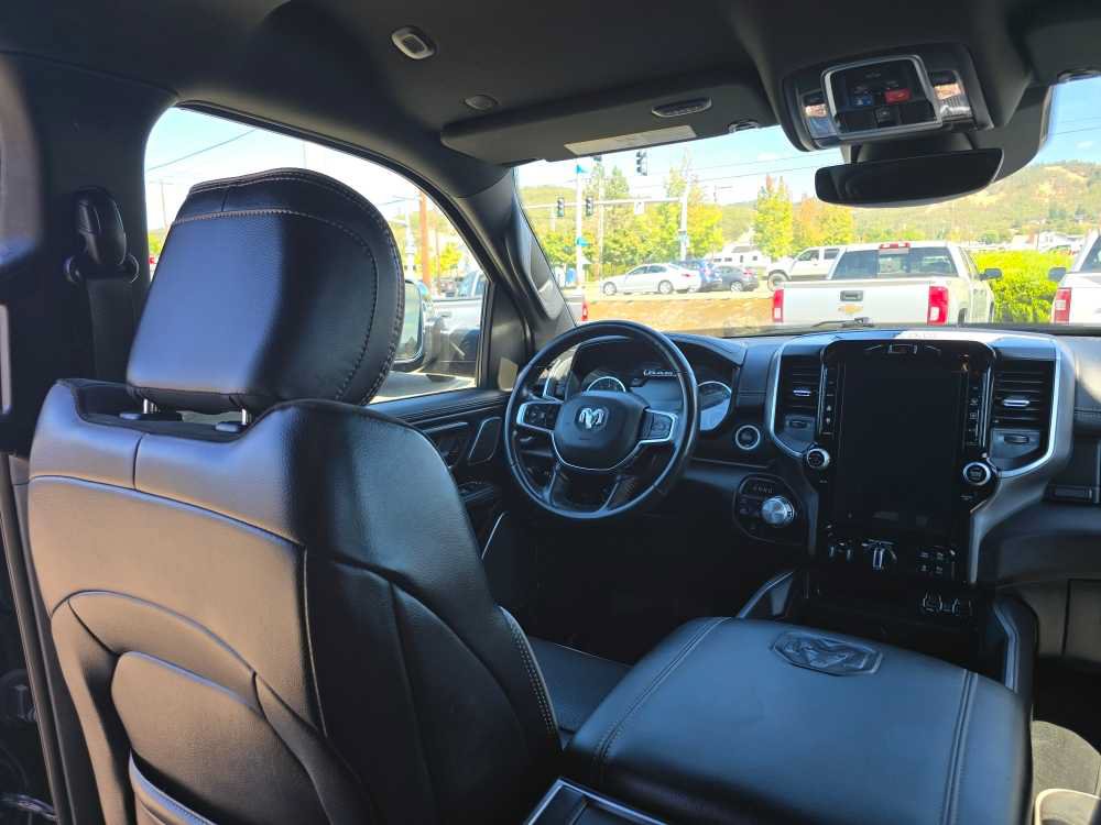 Used 2023 RAM 1500 Laramie AWD/4WD image 10