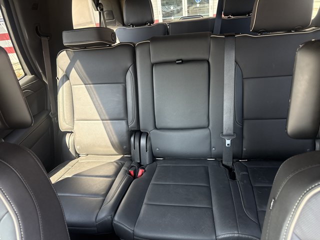 Used 2022 GMC Yukon SLT w/ SLT Luxury Package RWD image 19