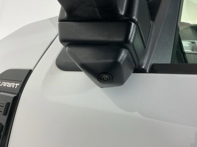 Certified 2025 Ford F350 Lariat w/ Black Appearance Package image 12
