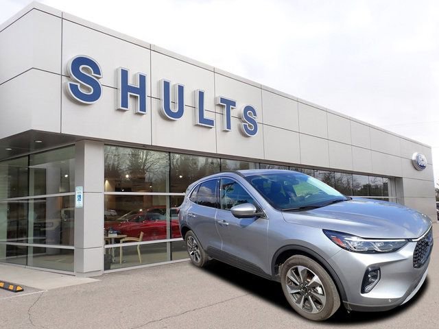 Certified 2023 Ford Escape Platinum AWD/4WD image 4