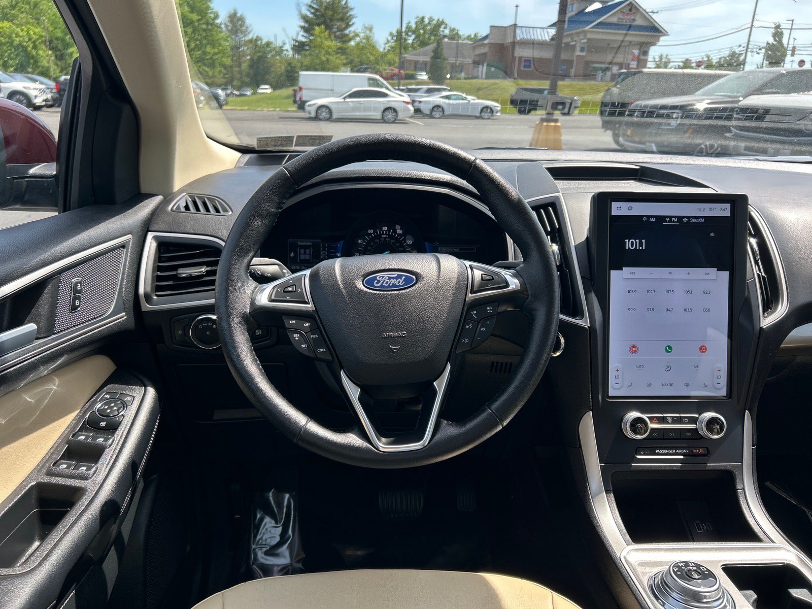 Certified 2023 Ford Edge SEL w/ Convenience Package AWD/4WD image 2