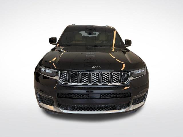 Used 2023 Jeep Grand Cherokee L Summit AWD/4WD image 5
