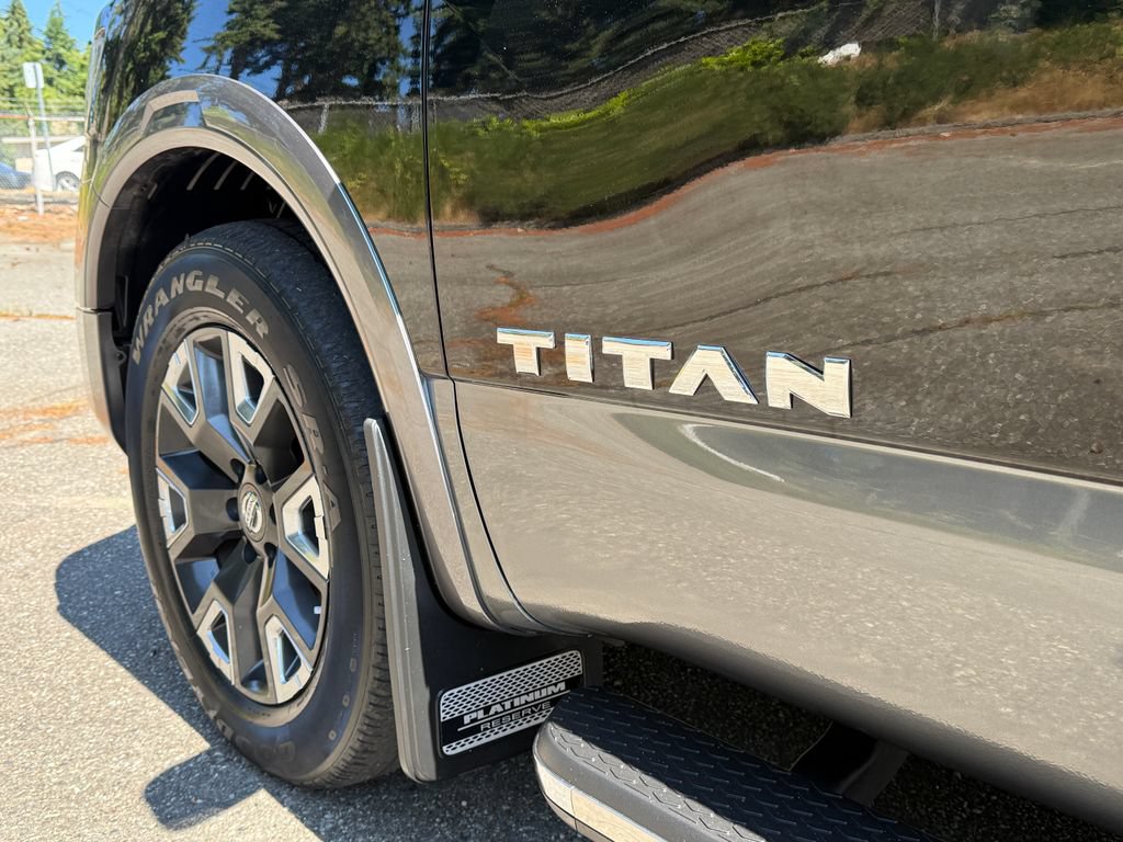 Used 2021 Nissan Titan Platinum Reserve w/ Moonroof Package RWD image 43