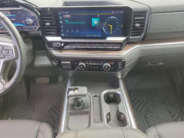 Used 2024 Chevrolet Silverado 1500 LT Trail Boss w/ Convenience Package II image 18