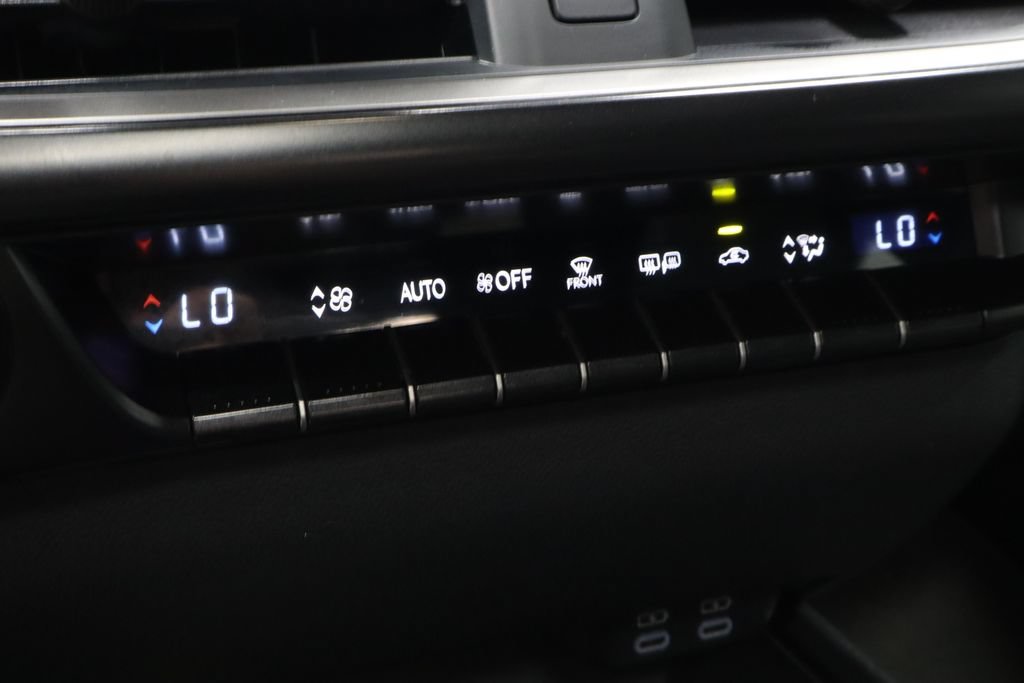 Used 2023 Lexus UX 250h AWD w/ Accessory Package (Z1) image 34