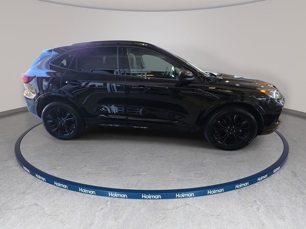Certified 2023 Ford Escape ST-Line Elite AWD/4WD image 6