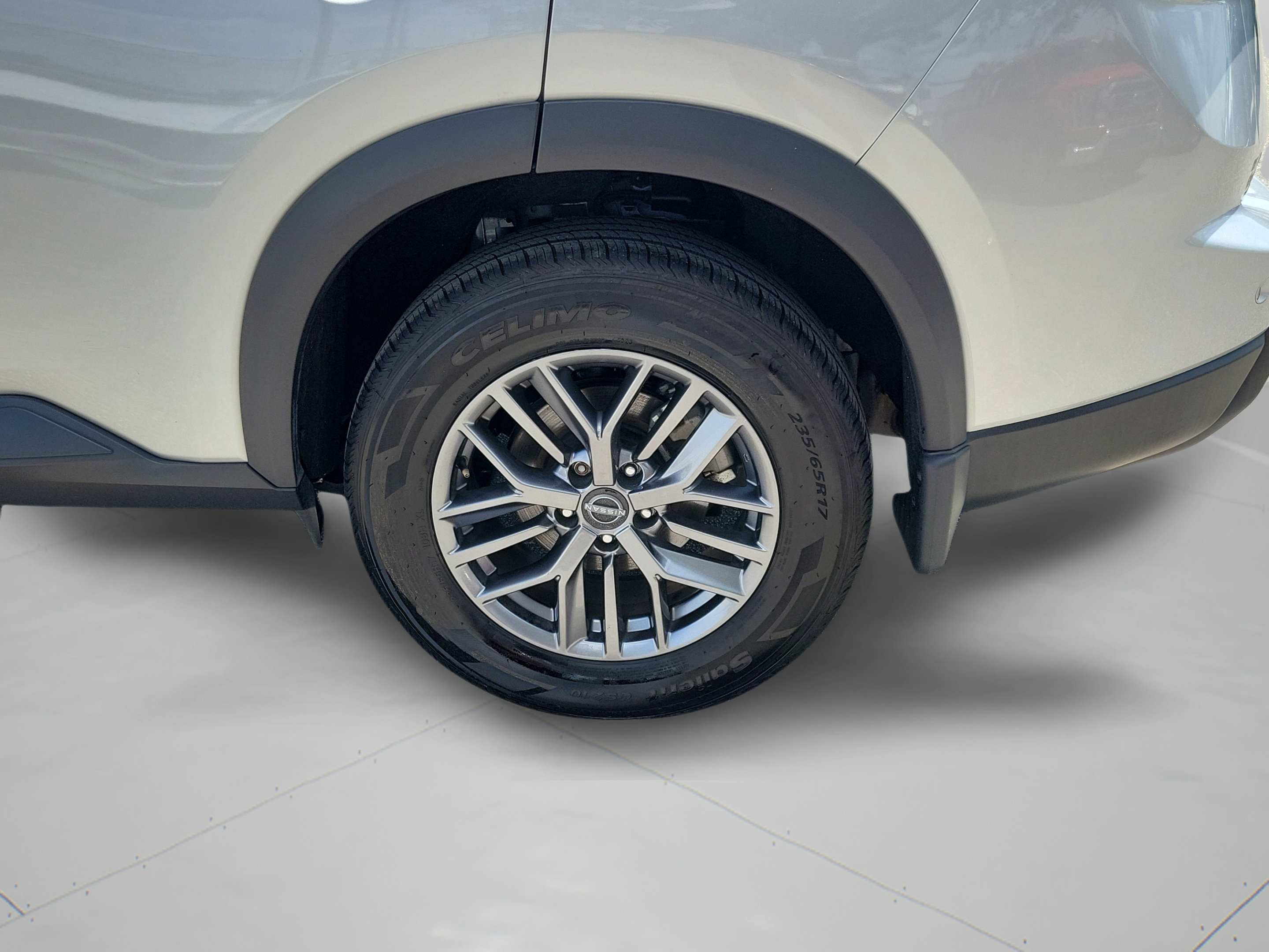 Used 2024 Nissan Rogue S AWD/4WD image 31