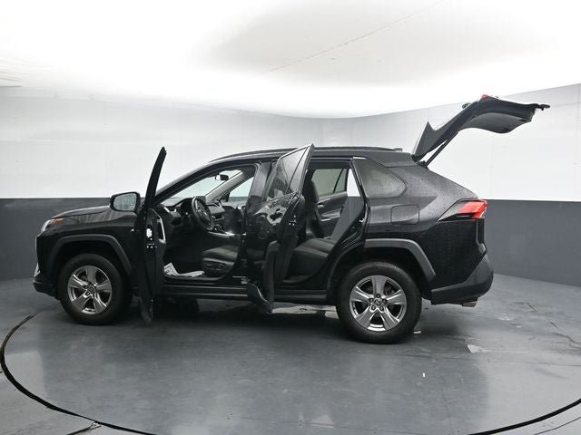 Used 2023 Toyota RAV4 XLE AWD/4WD image 38