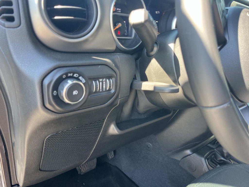 Used 2021 Jeep Wrangler Sport AWD/4WD image 27