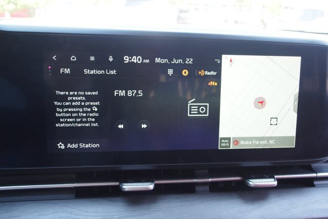Used 2024 Kia Carnival SX FWD image 34