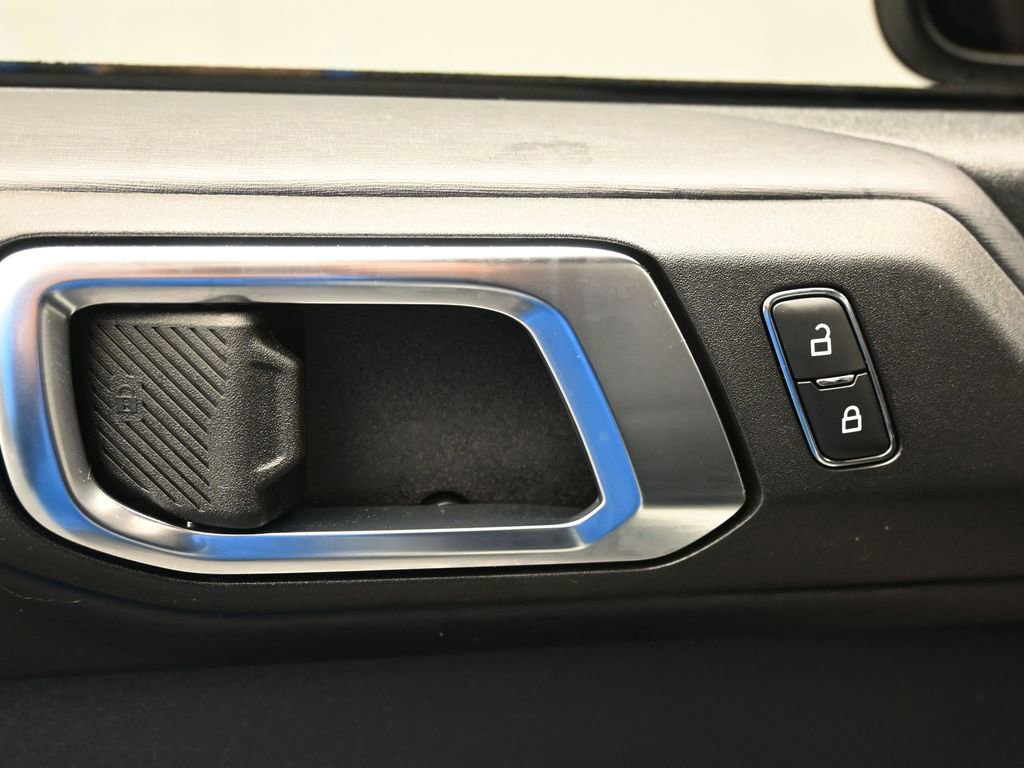 Certified 2024 Ford Bronco Badlands w/ Sasquatch Package image 11