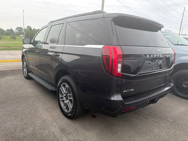 Certified 2025 Ford Expedition Active AWD/4WD image 14