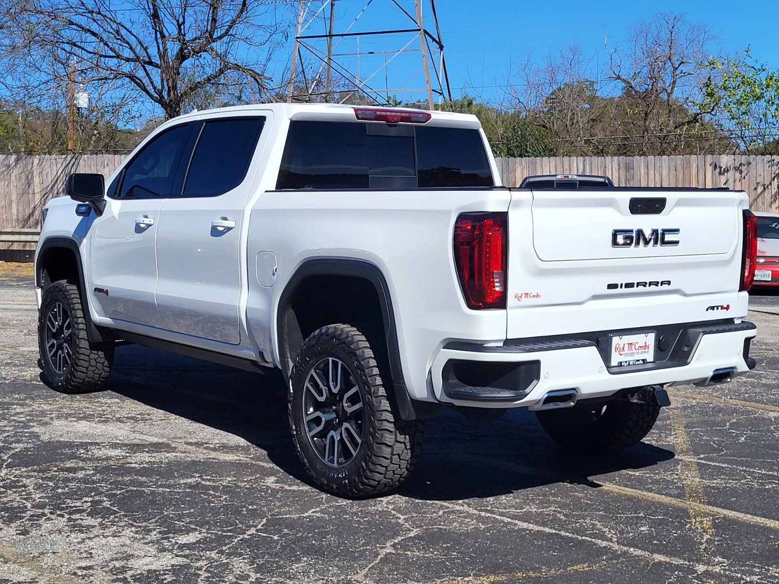 Used 2025 GMC Sierra 1500 AT4 w/ AT4 Premium Package image 5