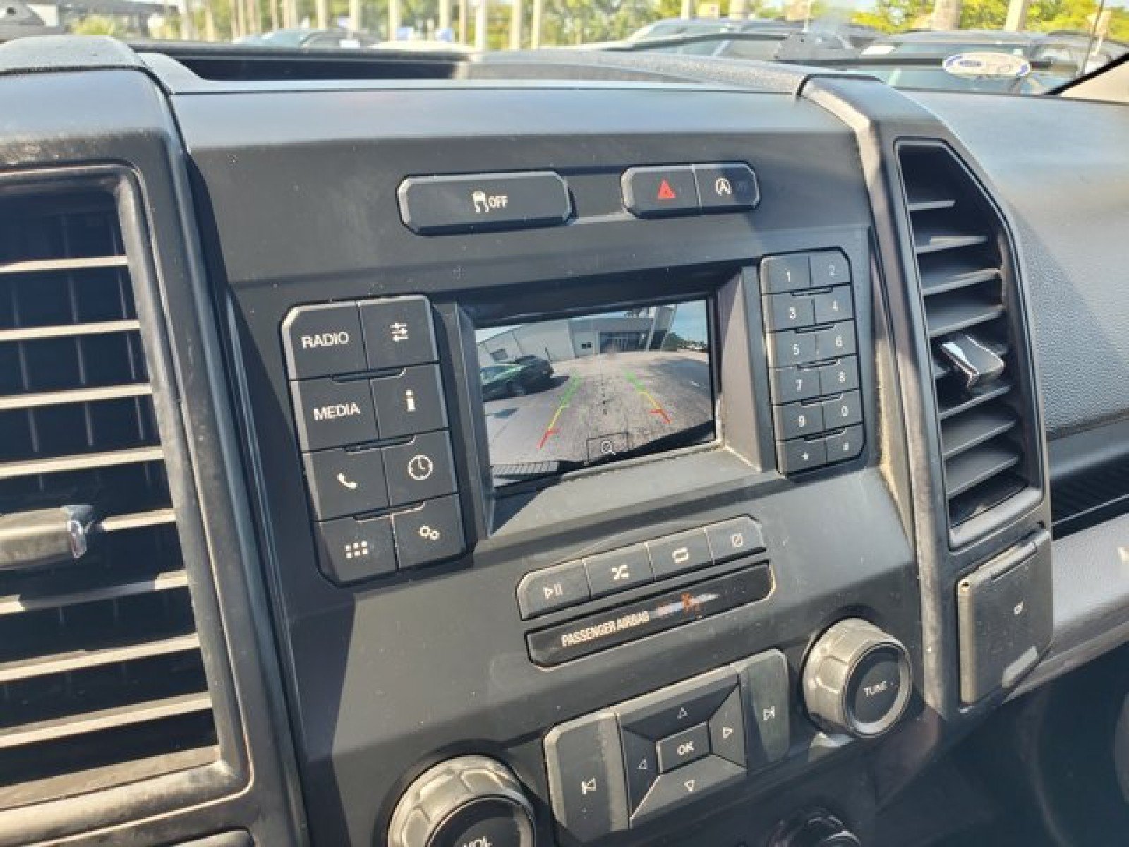 Certified 2019 Ford F150 XL w/ Equipment Group 101A Mid AWD/4WD image 19