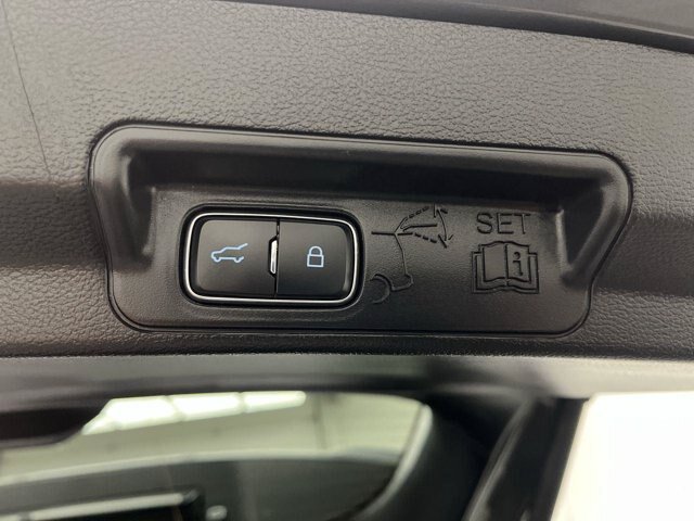 Certified 2025 Ford Explorer ST-Line AWD/4WD image 32