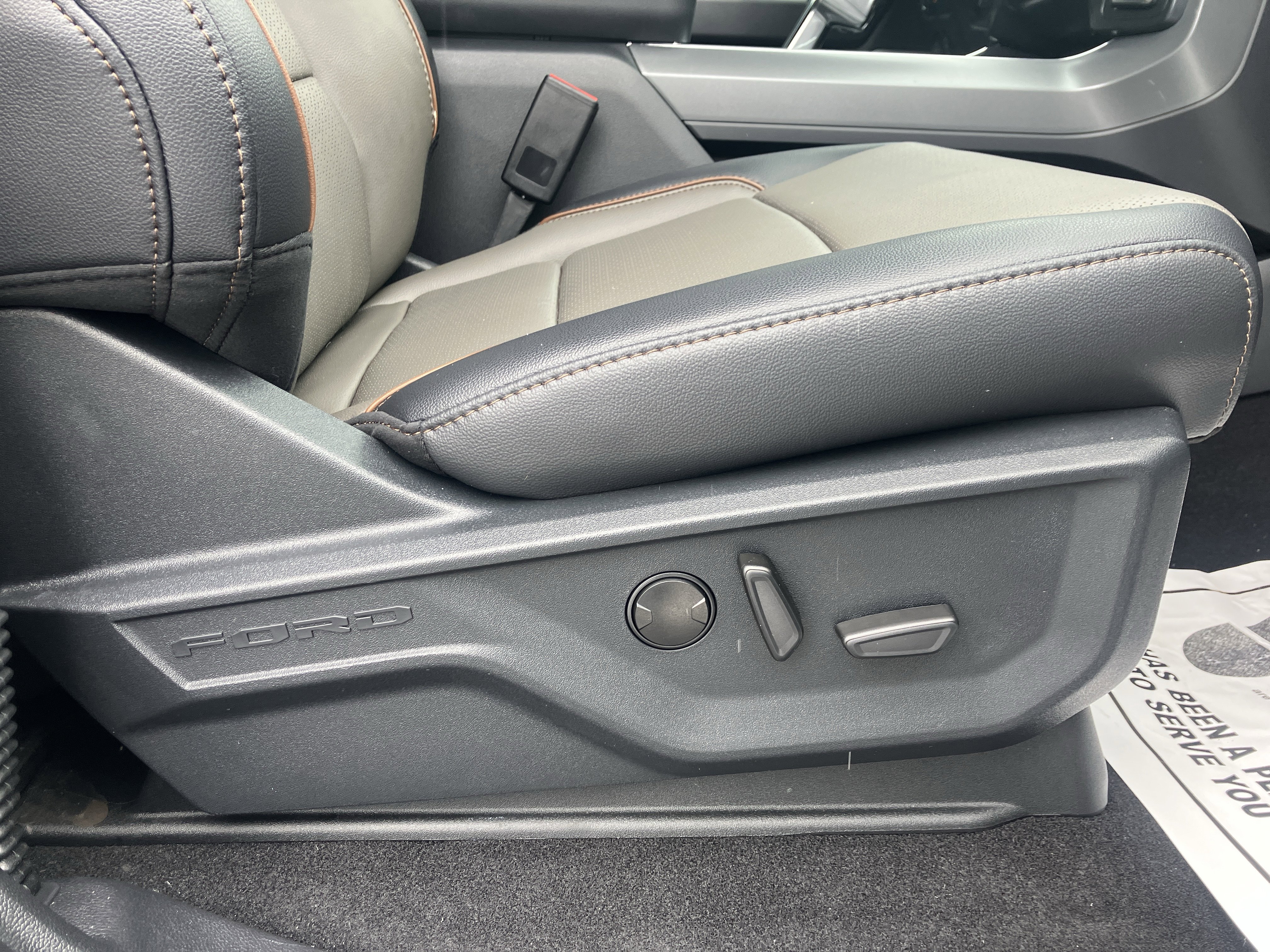 Certified 2025 Ford F150 Lariat w/ Equipment Group 501A Mid image 11