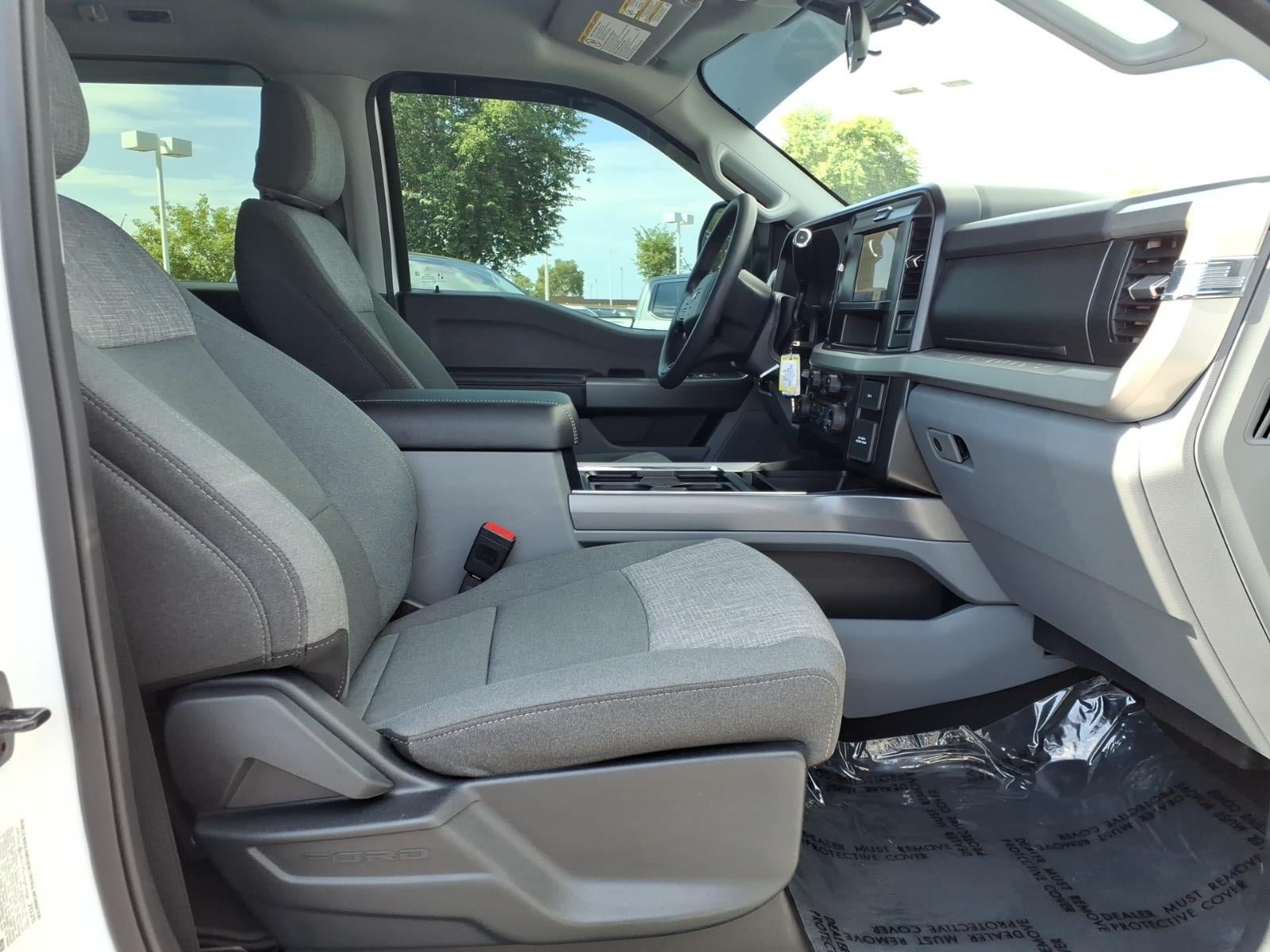 Certified 2025 Ford F350 XLT w/ 360-Degree Camera Package AWD/4WD image 11