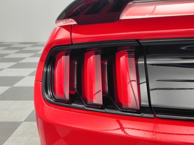Certified 2019 Ford Mustang Shelby GT350 w/ Technology Package RWD image 18
