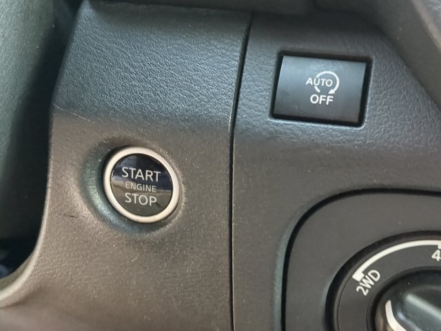 Used 2025 Nissan Frontier SV AWD/4WD image 26
