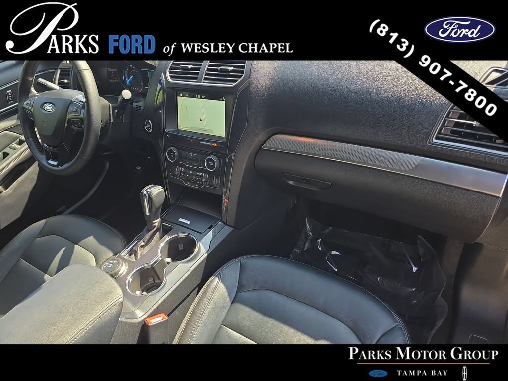 Certified 2018 Ford Explorer XLT w/ Equipment Group 202A AWD/4WD image 11