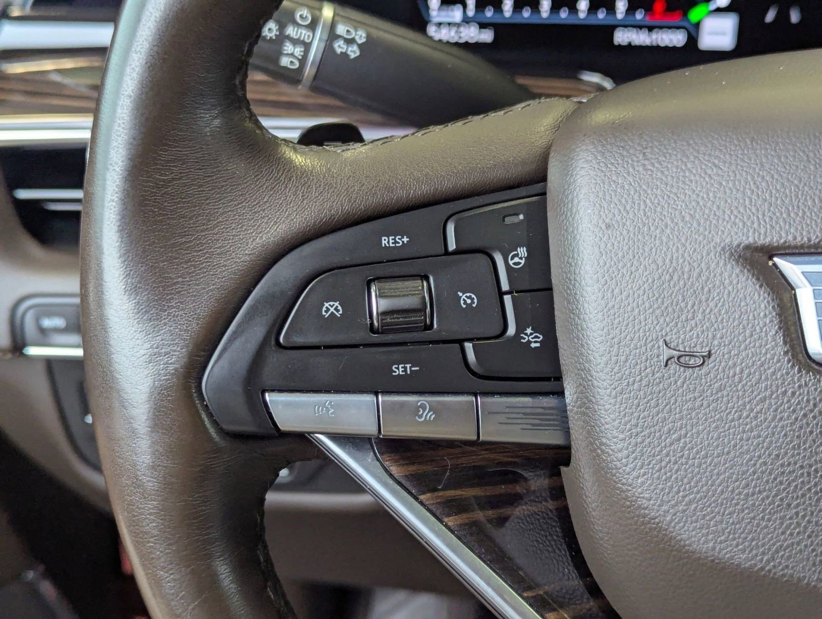 Used 2021 Cadillac Escalade Sport w/ Driver Assist Tech Package image 16