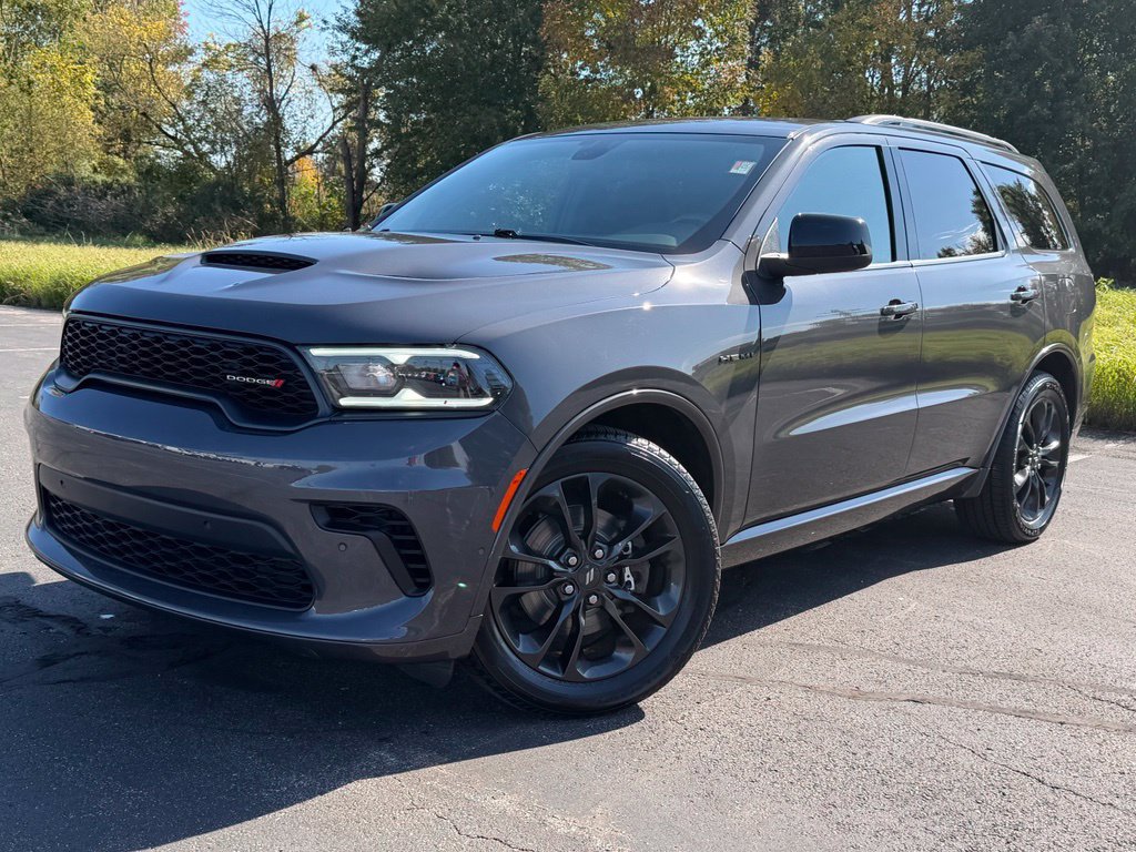 Used 2023 Dodge Durango R/T w/ Blacktop Package AWD/4WD image 2