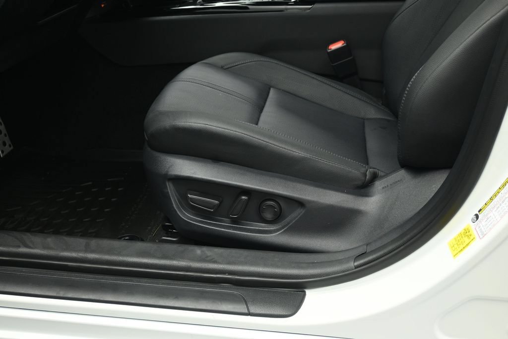 Used 2026 Toyota Camry XSE FWD image 8