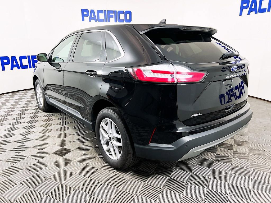 Certified 2024 Ford Edge SEL AWD/4WD image 6