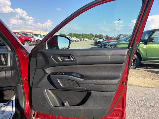 Used 2024 Nissan Pathfinder SL FWD image 19