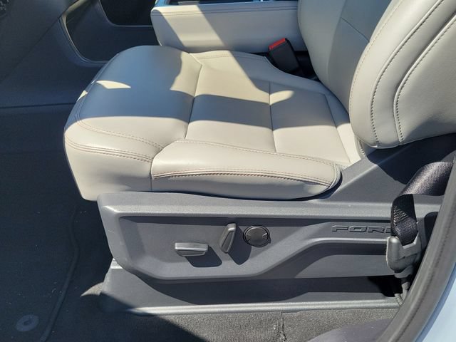Certified 2025 Ford Expedition Active AWD/4WD image 16