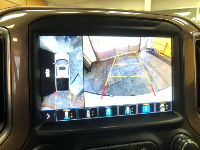Used 2020 Chevrolet Silverado 1500 High Country w/ Technology Package image 16