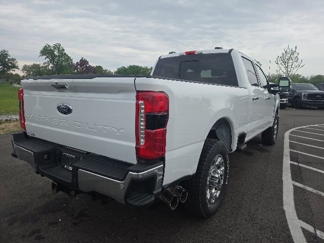 Certified 2024 Ford F350 Lariat w/ Lariat Ultimate Package AWD/4WD image 5