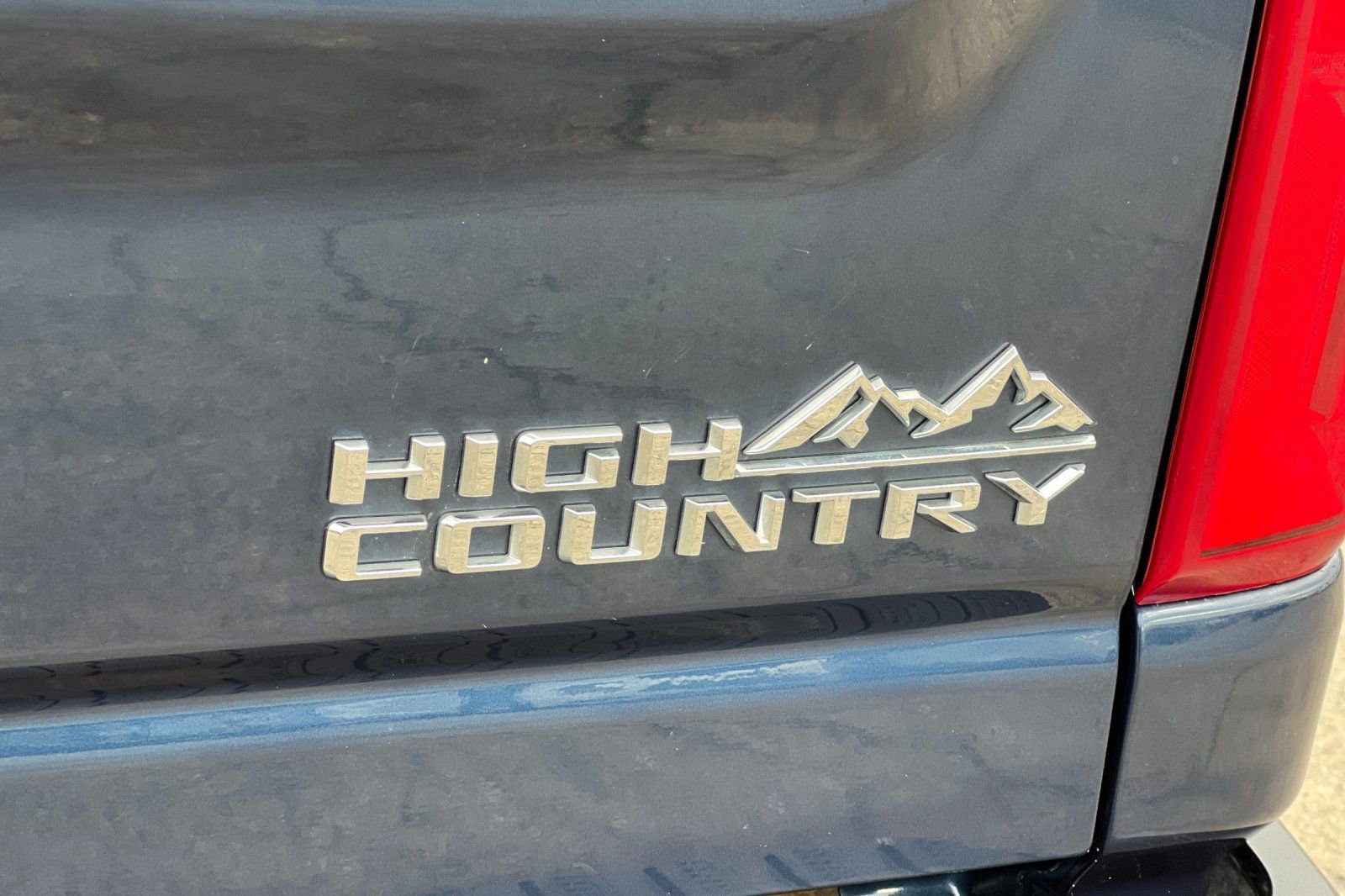 Used 2022 Chevrolet Silverado 3500 High Country w/ Z71 Off-Road Package image 27