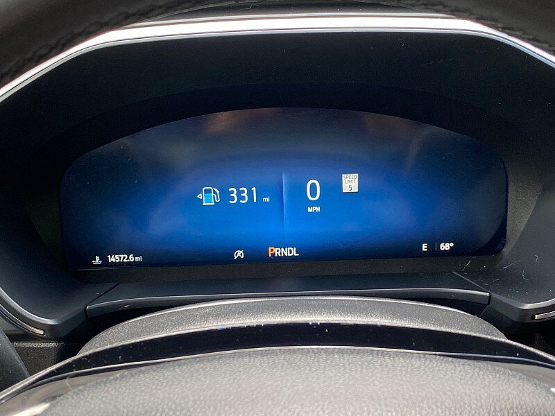 Certified 2025 Ford Escape Platinum w/ Premium Technology Package AWD/4WD image 18