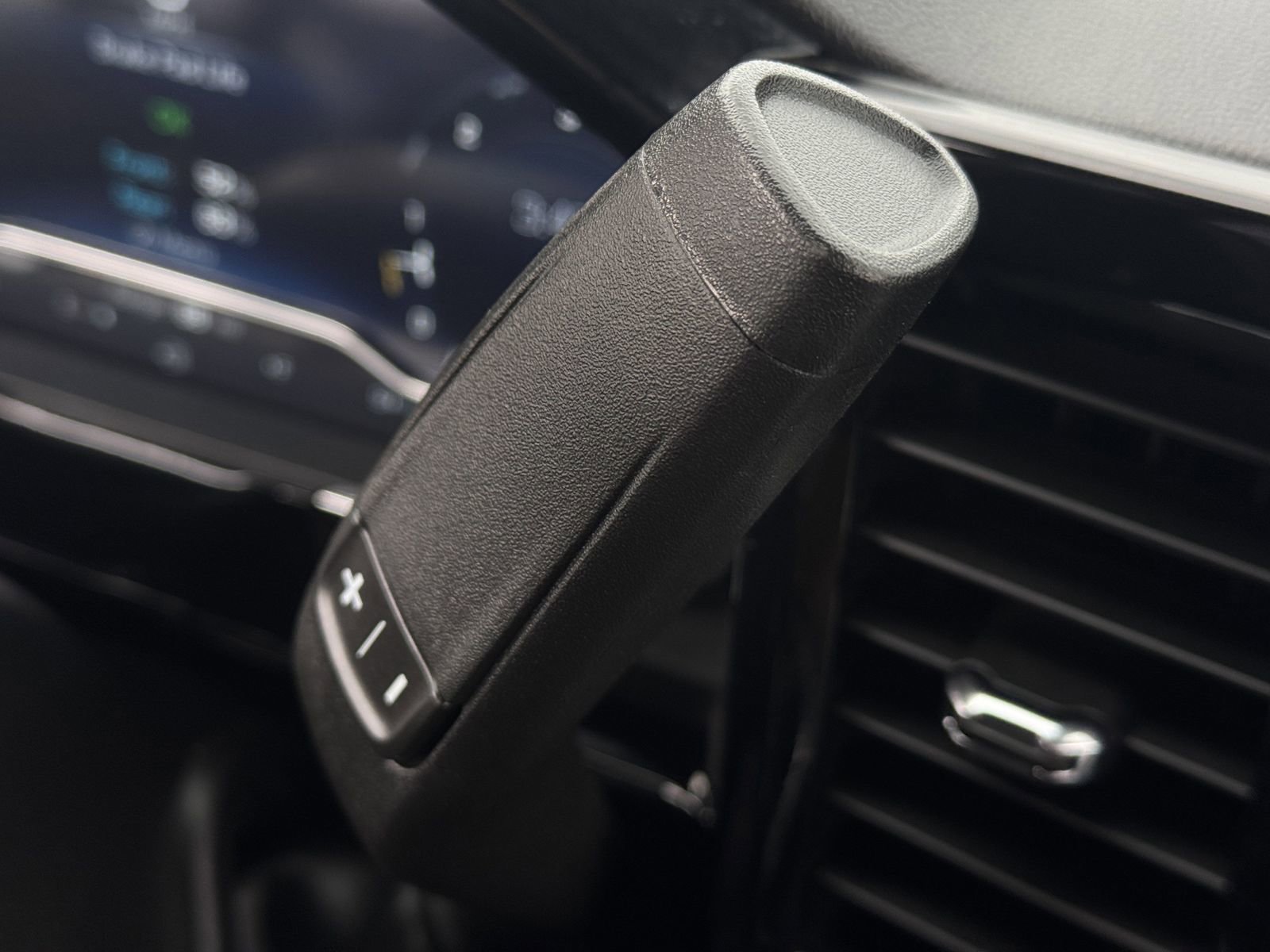 Used 2024 Chevrolet Silverado 3500 High Country w/ Technology Package image 22