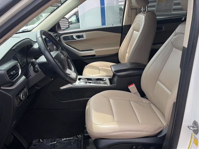 Certified 2023 Ford Explorer XLT w/ Equipment Group 202A AWD/4WD image 10